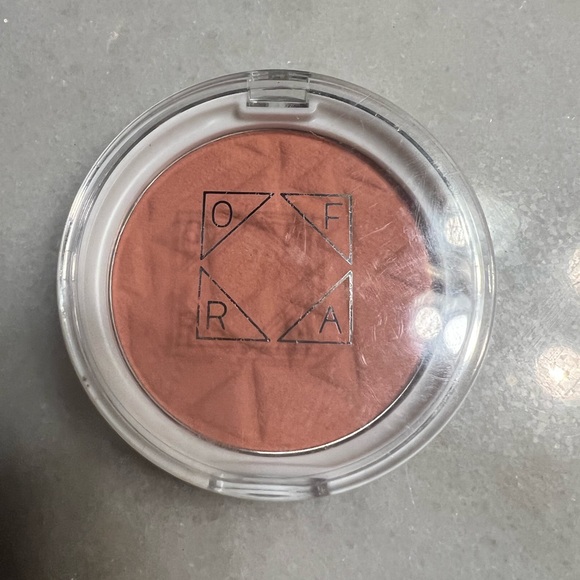 OFRA New Bellini IG famous Compact Powder Peach Blush Tik Tok Ipsy Bag Contour - Picture 4 of 5